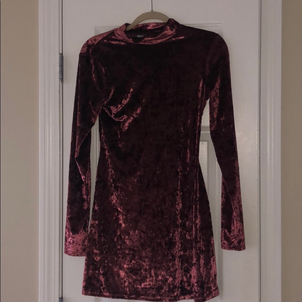 Kimchi Blue crushed velvet dress